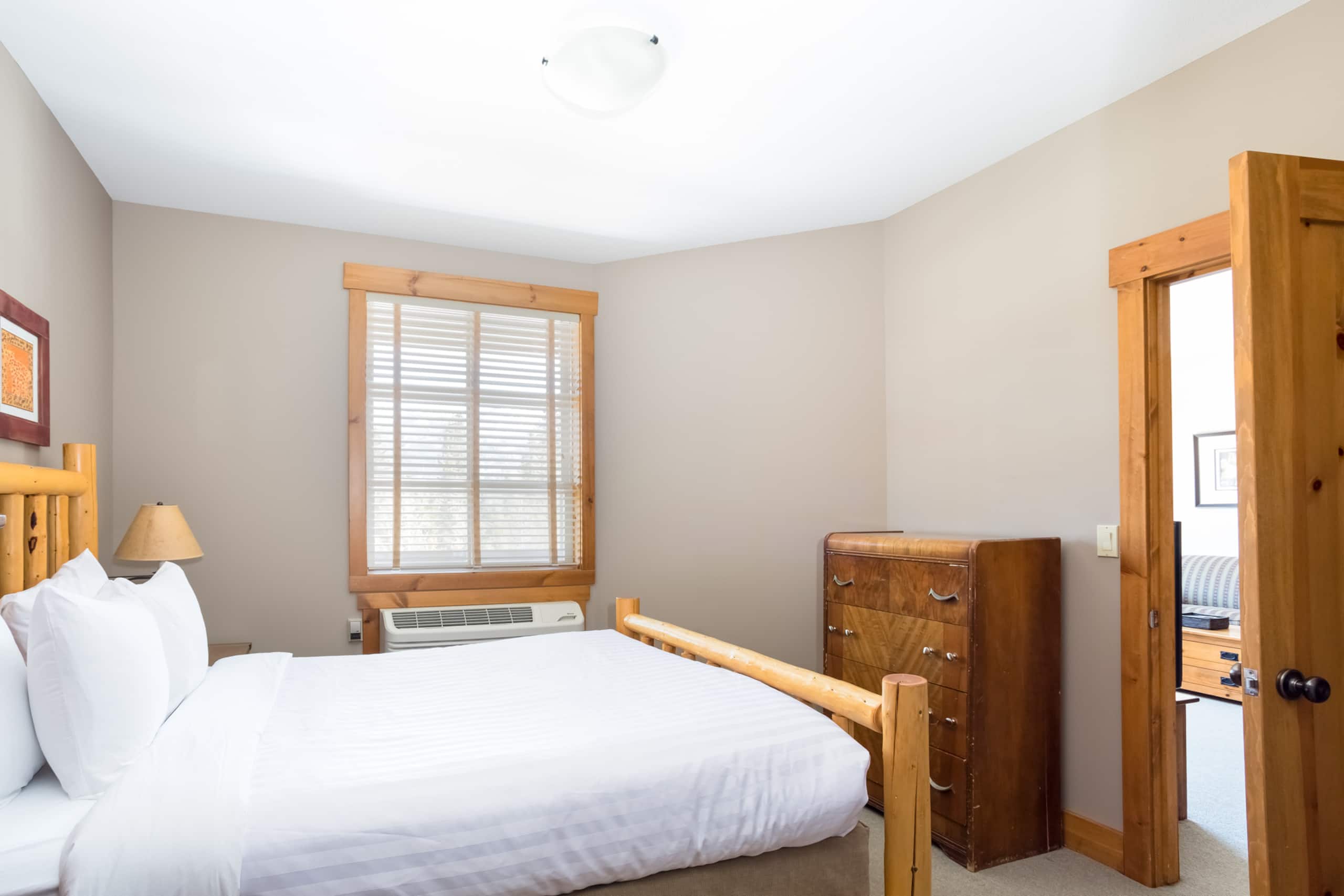 Lovely 1 bedroom condo near Fernie's Alpine Resort - Photo 10