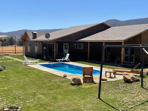 Countryside house between the mountains