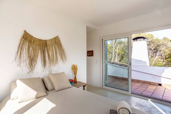 Forest Villa next to the Sea gallery image 5