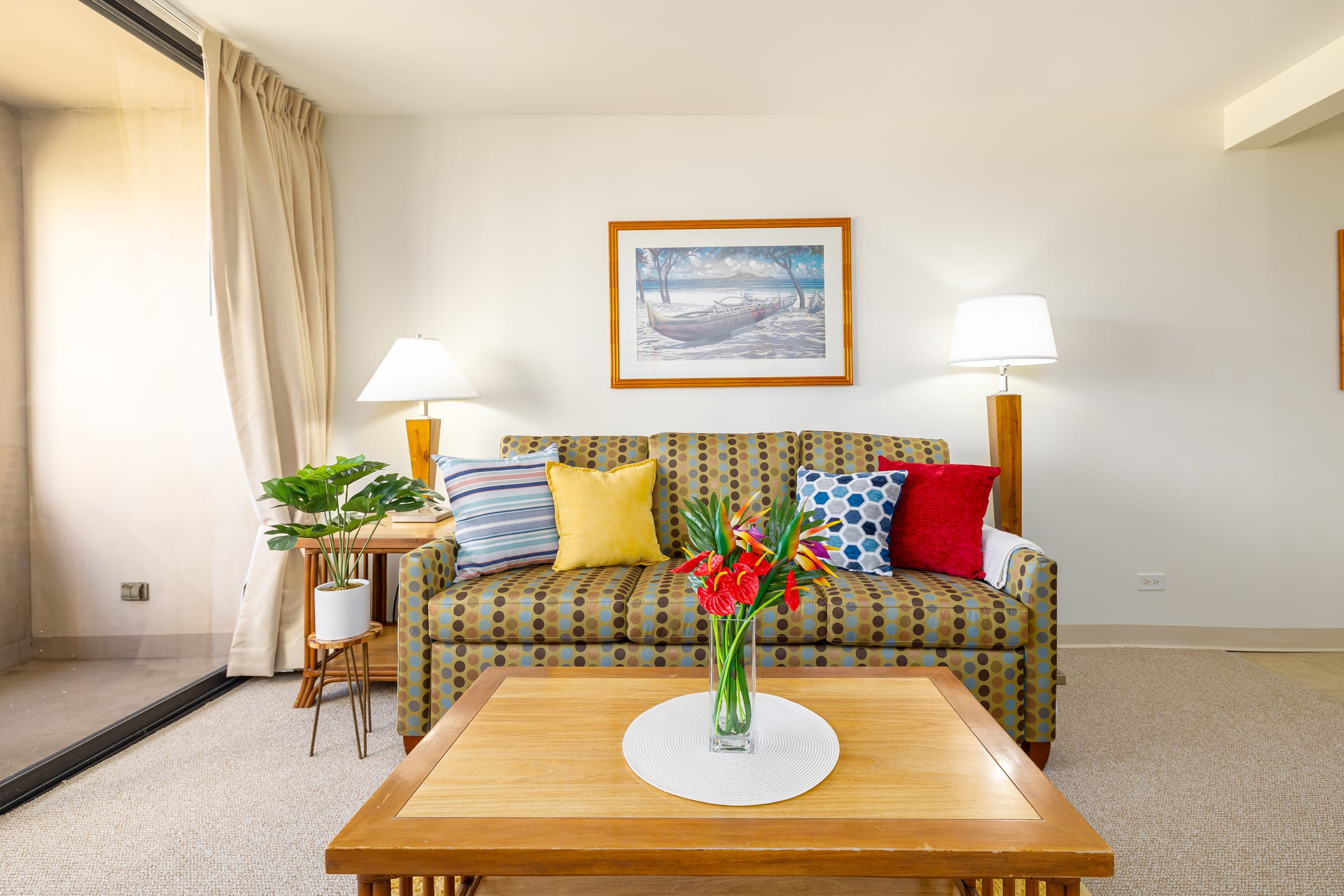 Condo in Honolulu · ★4.71 · 2 bedrooms · 3 beds · 1 private bath - Image 10
