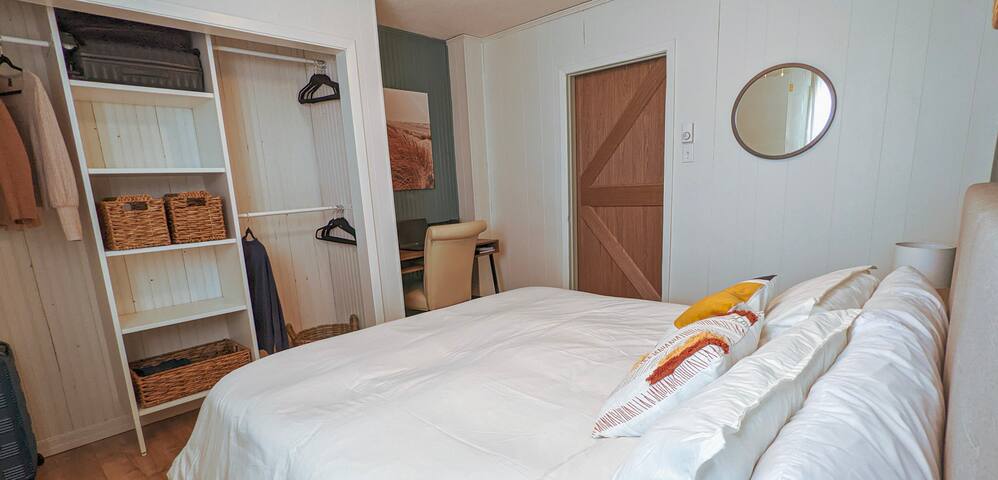 Sea Shanty: Beach Escape with BBQ & Outdoor Shower gallery image 4