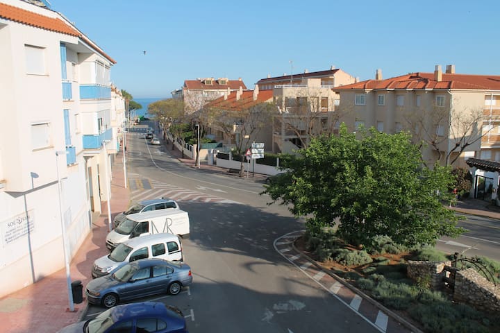 ApartiaBeach Apartamentos managed Airbnb listing 2