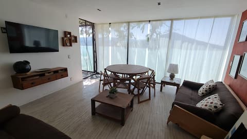 Popular Airbnb listing: Lake view apartment + Pergola, Pool and VIP Jacuzzi in Valle De Bravo