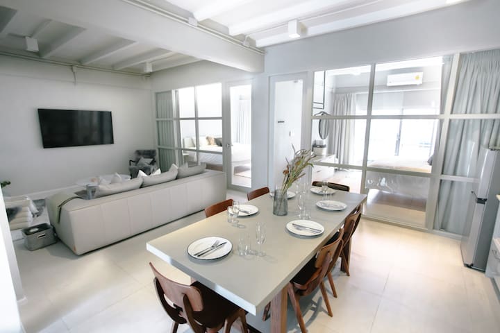 prani A. Ploenchit 4BR Penthouse 1MIN to BTS gallery image 5