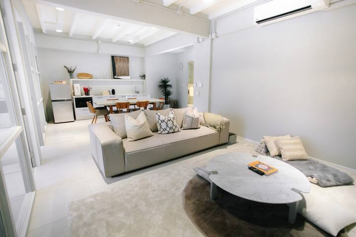 prani A. Ploenchit 4BR Penthouse 1MIN to BTS gallery image 3