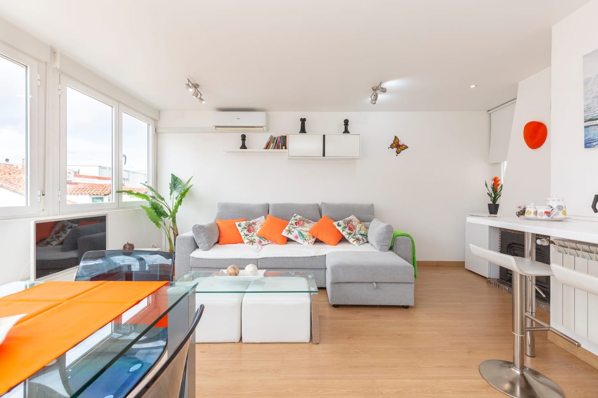 Successful Airbnb property: Bright penthouse in downtown Madrid in Madrid