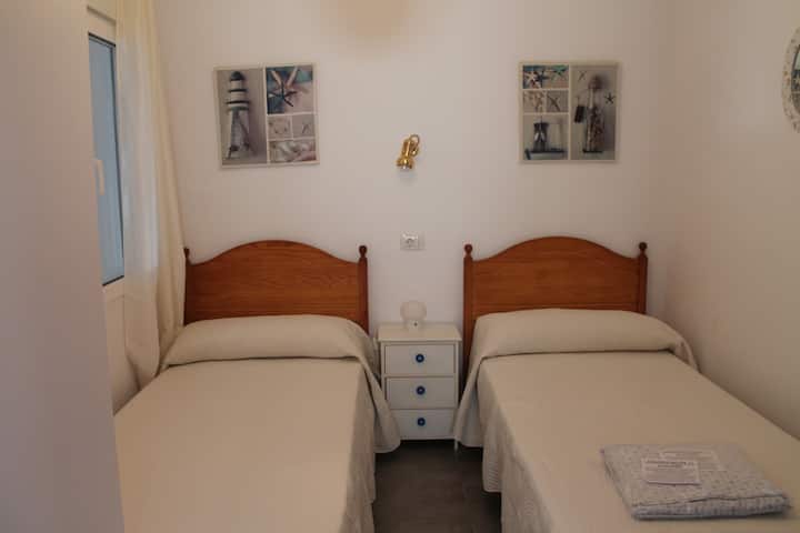 غرفة النوم 2