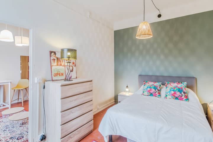Serenite - Appartement Climatisé Au Calme - Wifi - Avignon