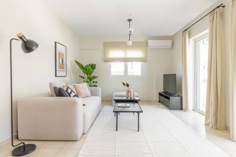 Superior 3BR Apartment in Chalandri