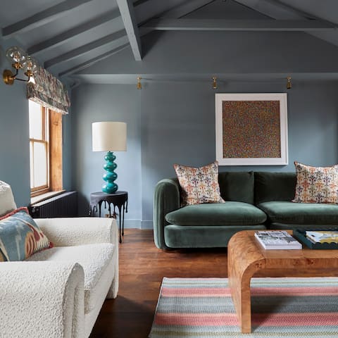 Stunning Period Property, 3 bedrooms with Aircon