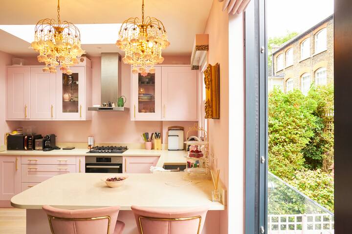 Beautiful 2 bed in heart of Primrose Hill gallery image 5