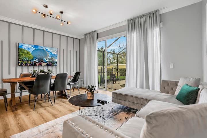 Stylish New Townhome | Private Pool & Water Park - Celebration, FL