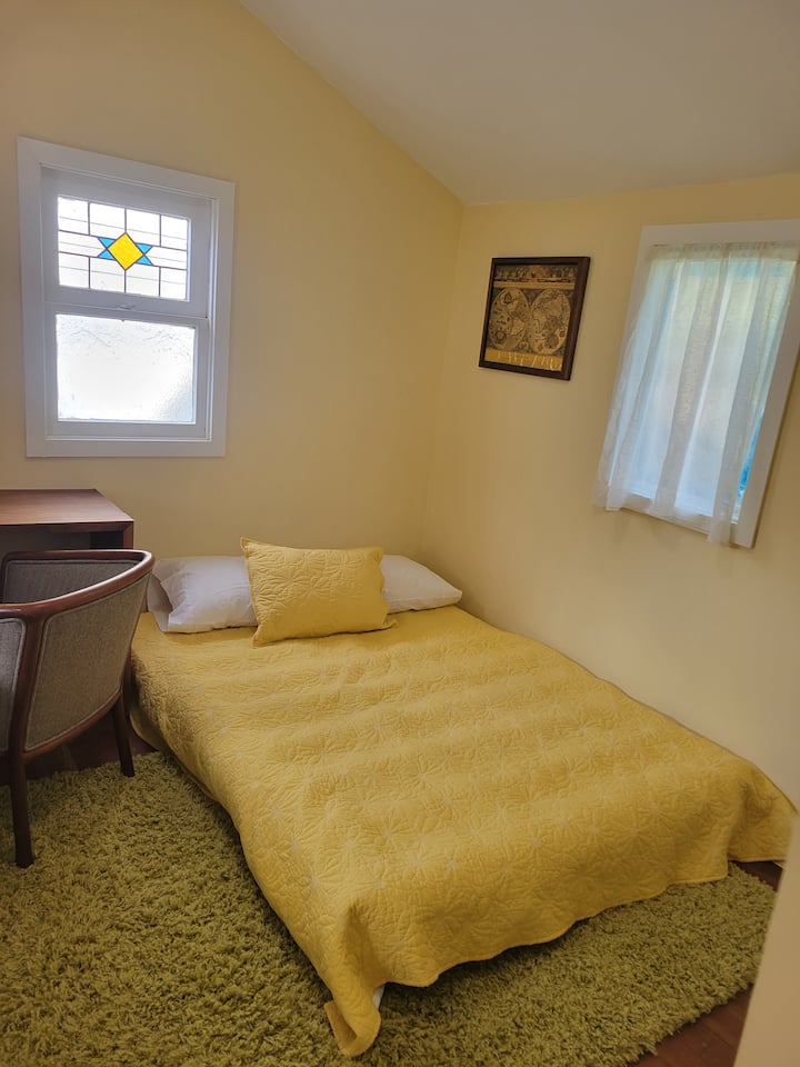 легло 3 в отделен офис с половин баня