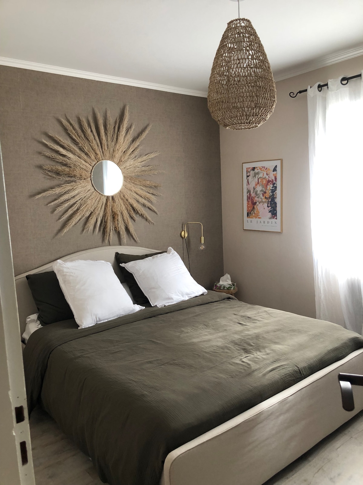 2号卧室
标准双人床160X200