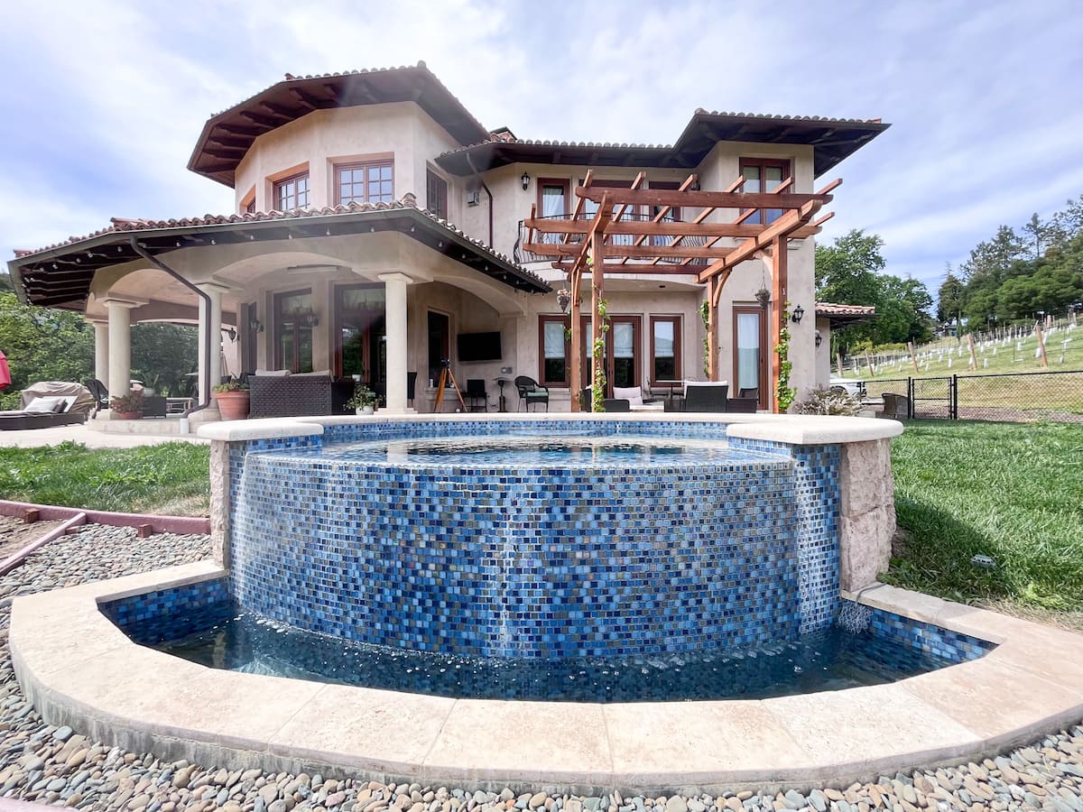 Santa Cruz Mountains Vineyard Estate