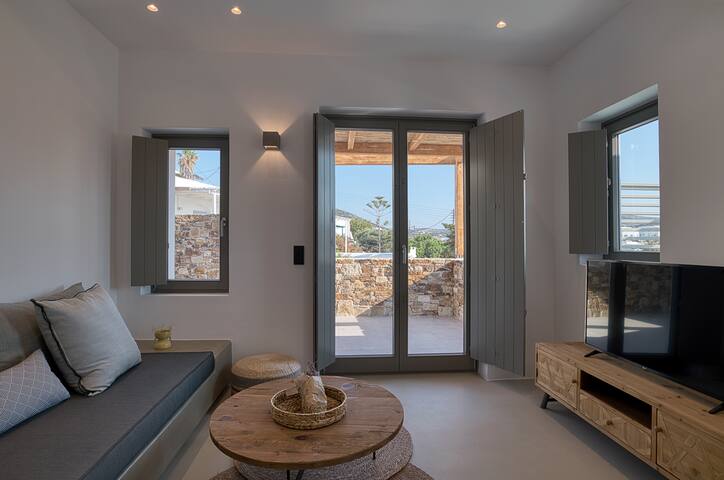 Clementina Paros – Two-Bedroom Apartment gallery image 2