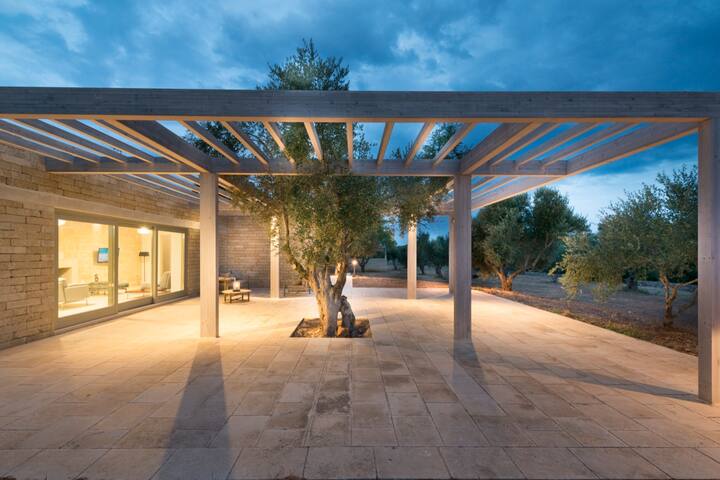 Architect Design Luxury Villa POOL and Sea View gallery image 3