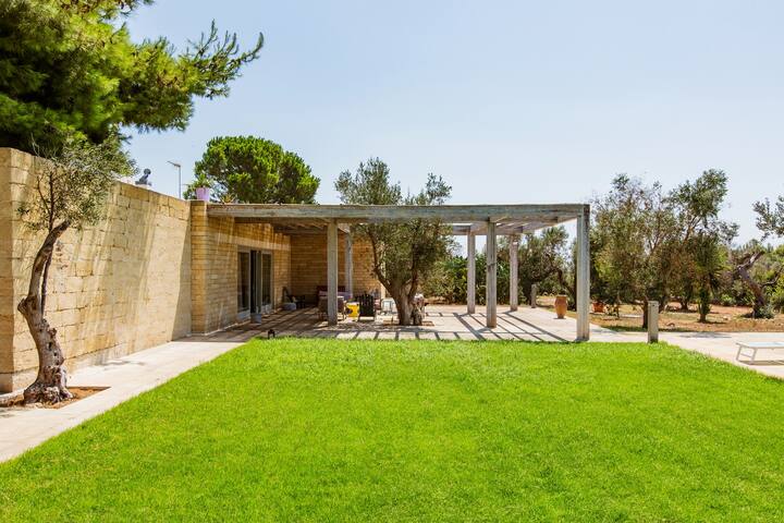 Architect Design Luxury Villa POOL and Sea View gallery image 4