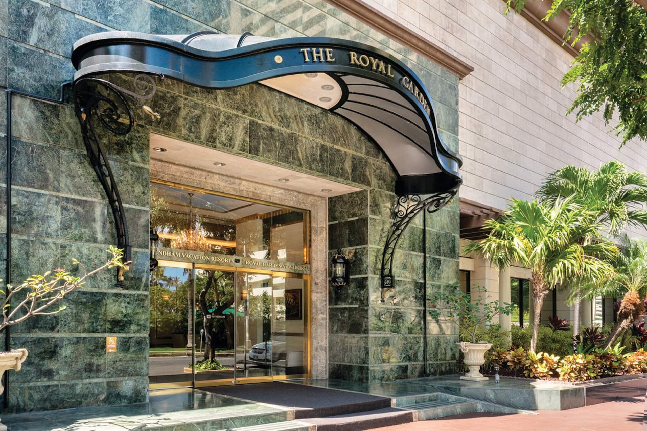 Hotel in Honolulu · ★4.93 · 1 bedroom · 2 beds · 1 private bath - Image 41