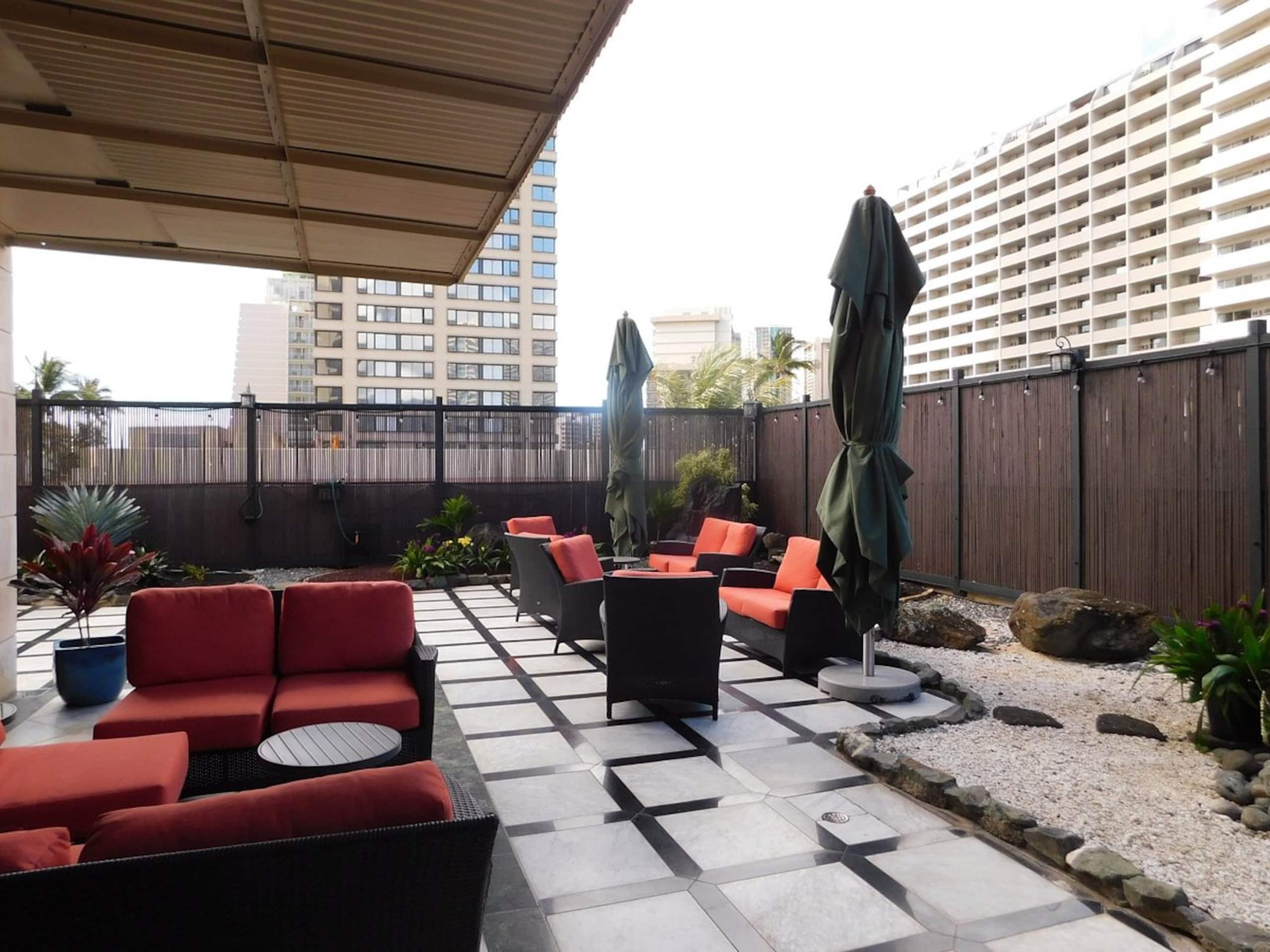 Hotel in Honolulu · ★4.93 · 1 bedroom · 2 beds · 1 private bath - Image 34