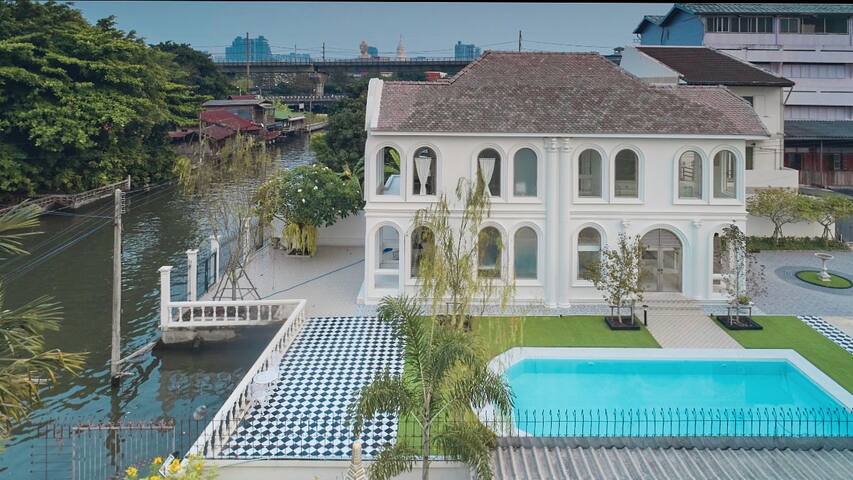Arpo Pool Villa Riverside Bangkok gallery image 3