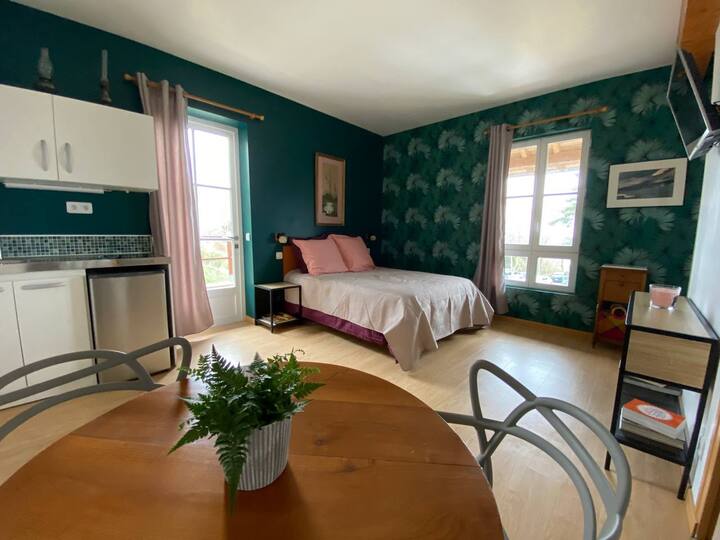 Studio Golf de Béthemont Houses for Rent in Orgeval, ÎledeFrance