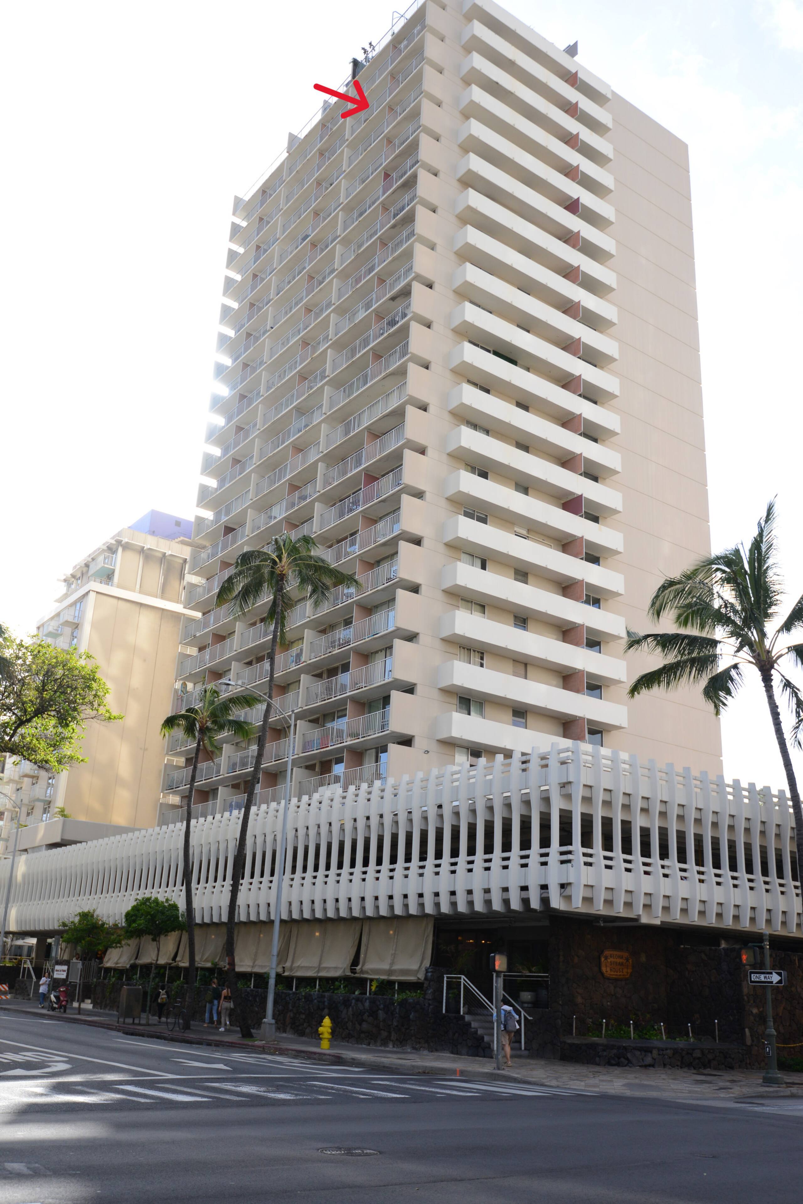 Fully Remodeled! Ocean View! Free Parking! - Image 11