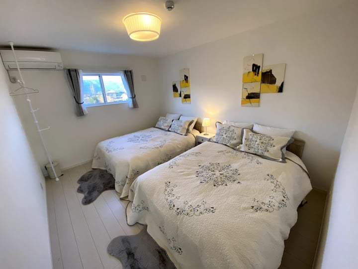 在大床上舒适睡眠♪