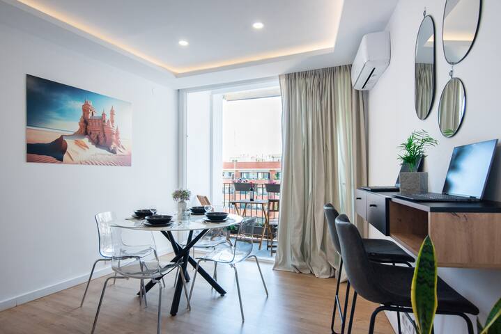 Family flat second line to the beach Poblenou area gallery image 4