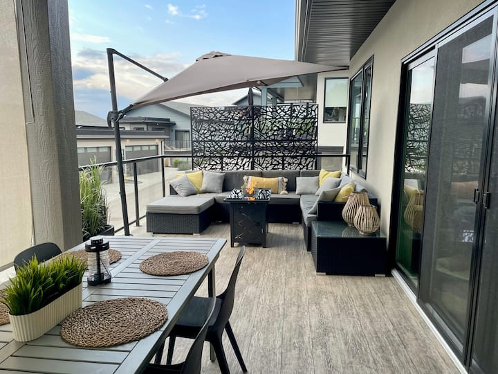 Kelowna, Townhouse located at Mckinley Beach Townhouses for Rent in