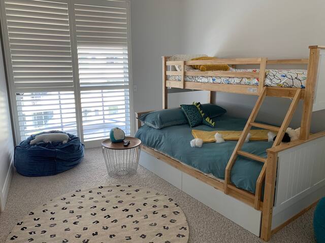 Waterfront Luxury Apartments gallery image 4