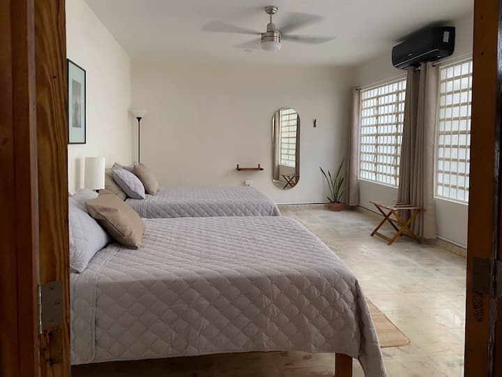 ოთახი 2 2 საწოლით