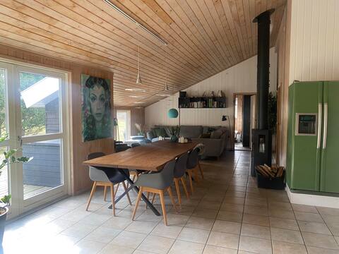 Pool house, 10 pers, close to beach
