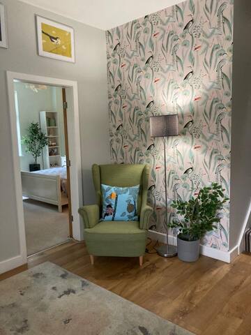 Stylish, spacious 3 ensuite beds gallery image 5