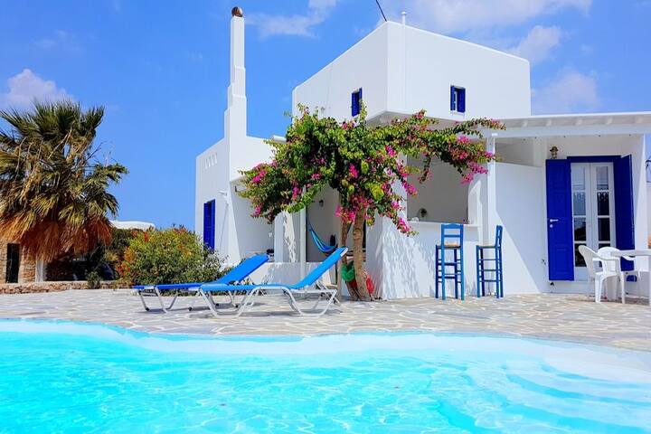 Villa Bougainvillia, Glyfada 4 bed beach house