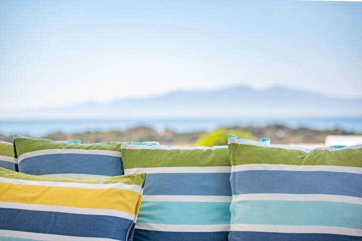 Villa Bougainvillia, Glyfada 4 bed beach house gallery image 2