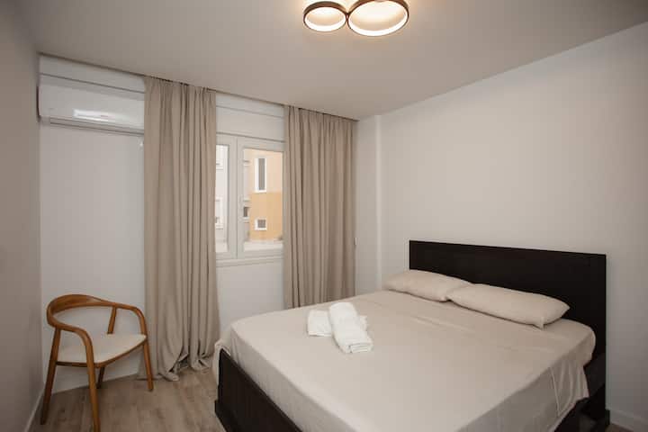 Schlafzimmer 2 mit einem Doppelbett
