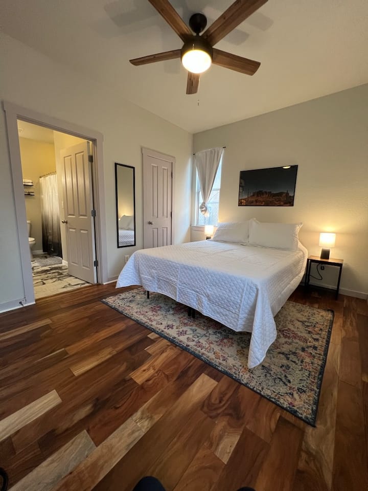 Cozy Down Town ABQ Home Houses for Rent in Albuquerque, New Mexico