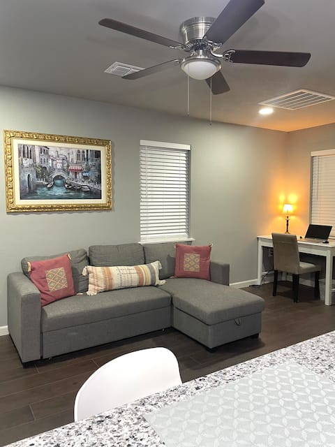 Top Airbnb: *Love Field* Condesa Place in Elm Thicket