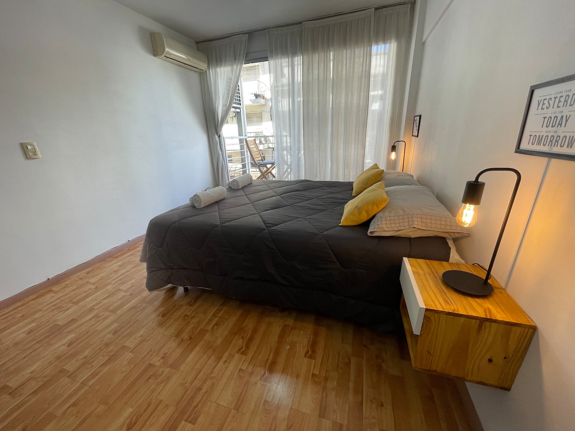 Accommodation in the historic center, balcony and garage