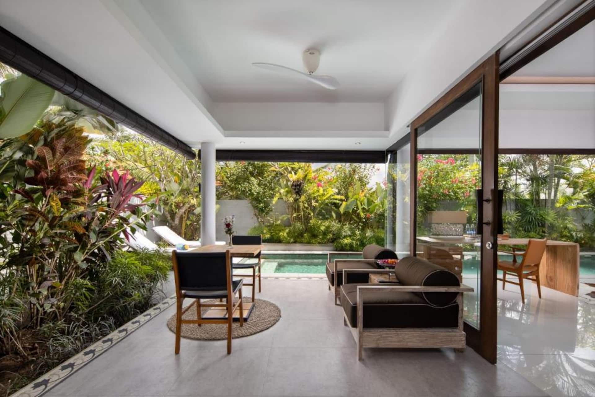 Romantic Poolside Hideaway 1 Bedroom Private Villa in Canggu 2