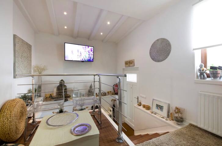 Casa adosada playa/centro ciudad #NO PARTY# gallery image 2