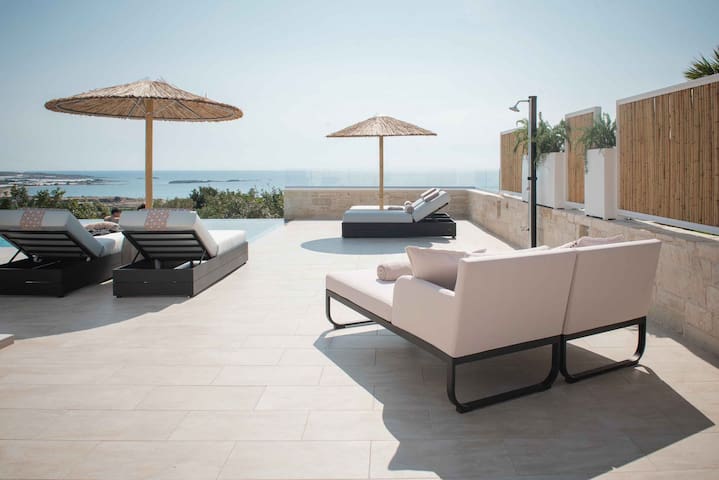 Actea Seaview Villa I Free* heated pool & 800m sea gallery image 5