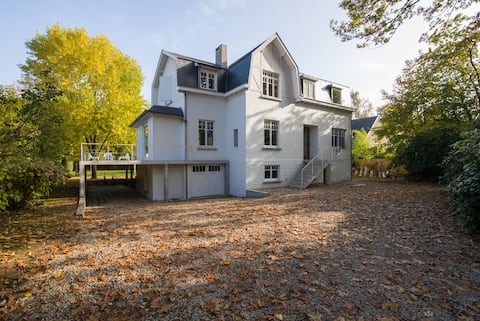 Welcome @ family home Brussels near lovely forest
