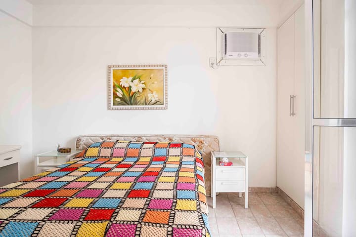 Спалня с баня