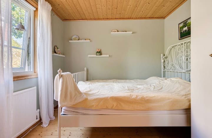 Спалня 2 (легло 160x200)