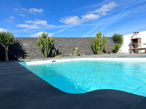 Villa 3 rooms Private and Climate Pool