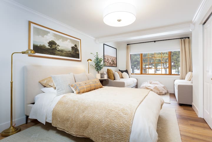 Queen / Twin Bedroom