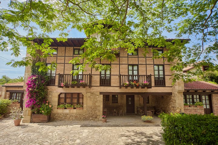 La Machina Santander managed Airbnb listing 1