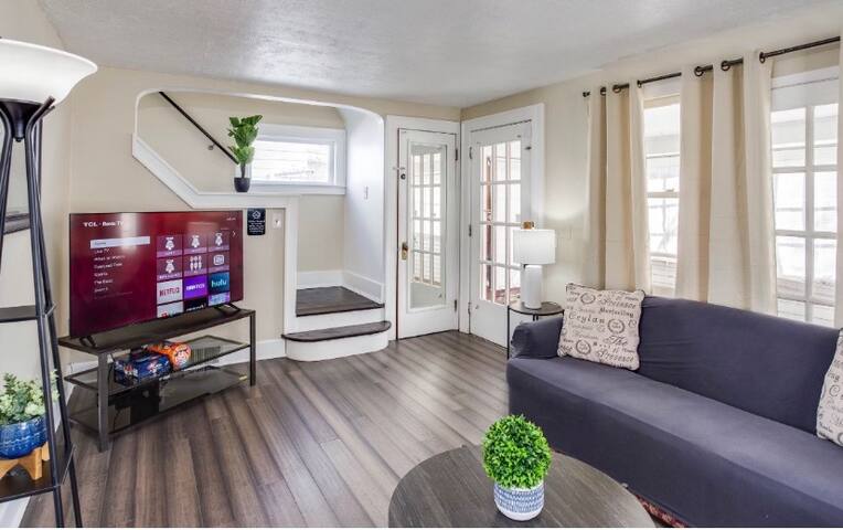 Fabulous by Airpt/DwTN/UofR gallery image 4